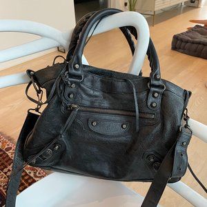 BALENCIAGA Classic City Leather Bag (Black)